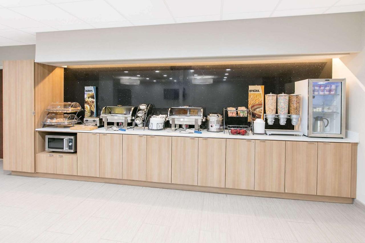 拉伯克麦克罗特套房酒店 外观 照片